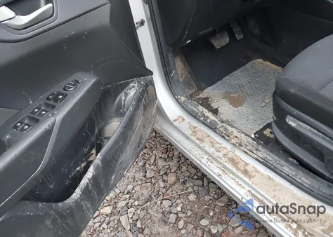 2019 Hyundai Accent Se/Sel из США, поврежденный, VIN 3KPC24A38KE067110